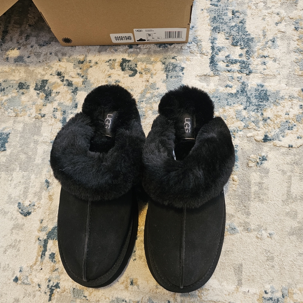 UGG Disquette Slippers Women Size 9 Black Platform Slip On New With Box